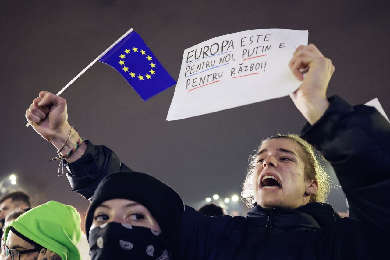 Rumunia. protesty przed siedzibą rządu