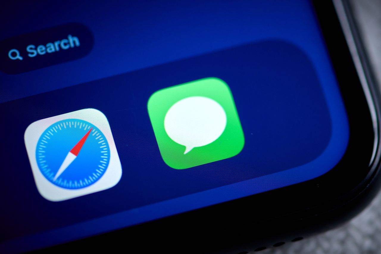 Wiadomość iMessage o paczce. W treści nietypowa instrukcja