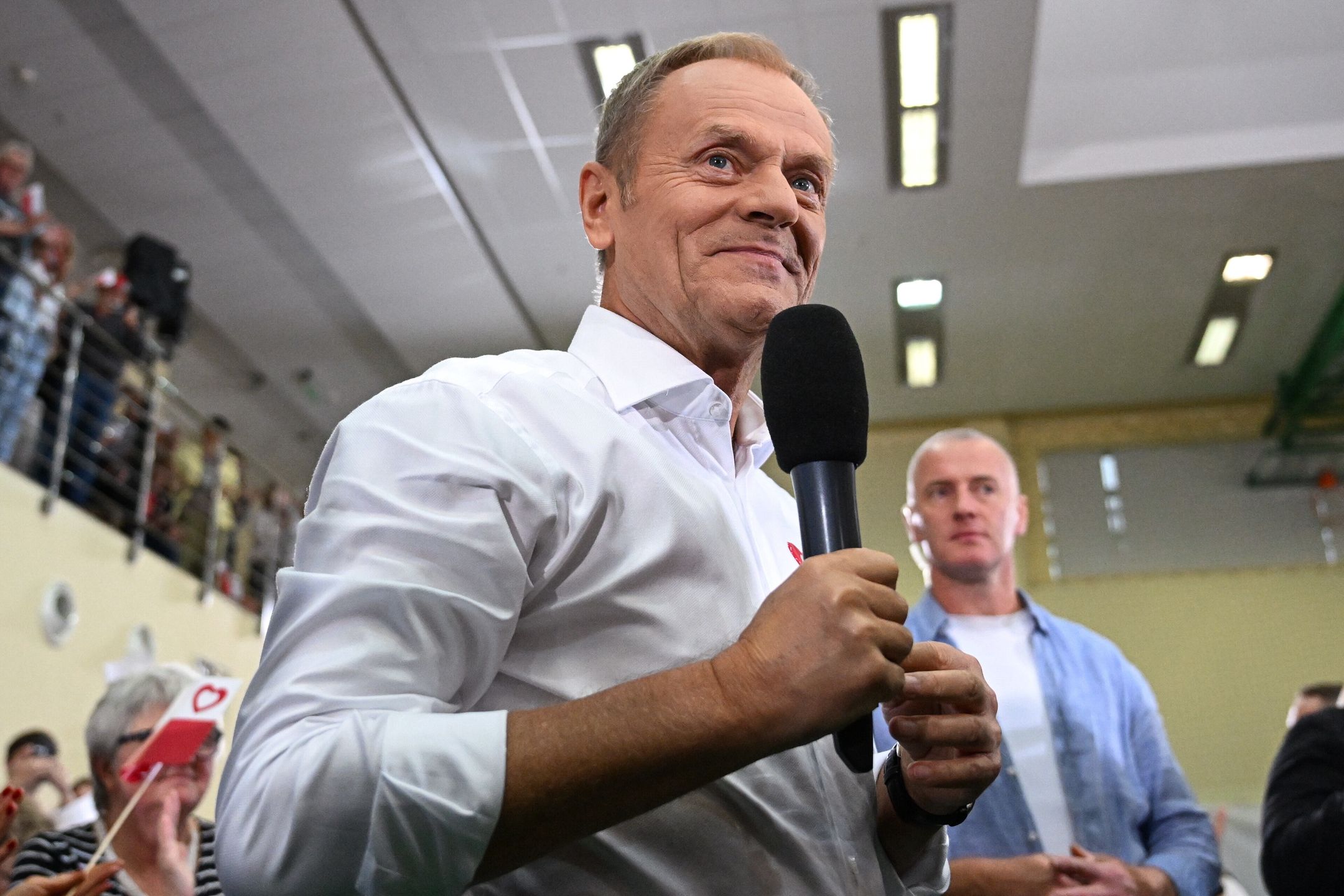 Donald Tusk
Rzesz�w, 05.10.2023. Kampania wyborcza do parlamentu 2023. Przewodnicz�cy Platformy Obywatelskiej Donald Tusk podczas otwartego spotkania z mieszka�cami w siedzibie Wy�szej Szko�y Prawa i Administracji w Rzeszowie, 5 bm. (sko) PAP/Darek Delmanowicz
Darek Delmanowicz
kampania, otwarte, parlamentarna, parlamentarne, partia, partii, polityk, polityka, spotkanie, wyborcza, wybory, wybory 2023, wybory parlamentarne 2023