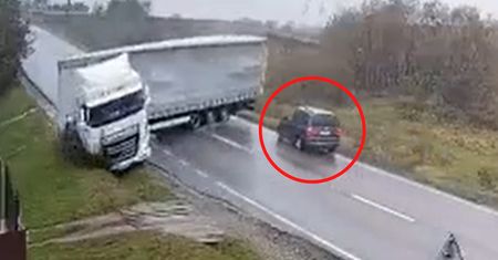 Zginęli na miejscu. Porażające nagranie z Rumunii