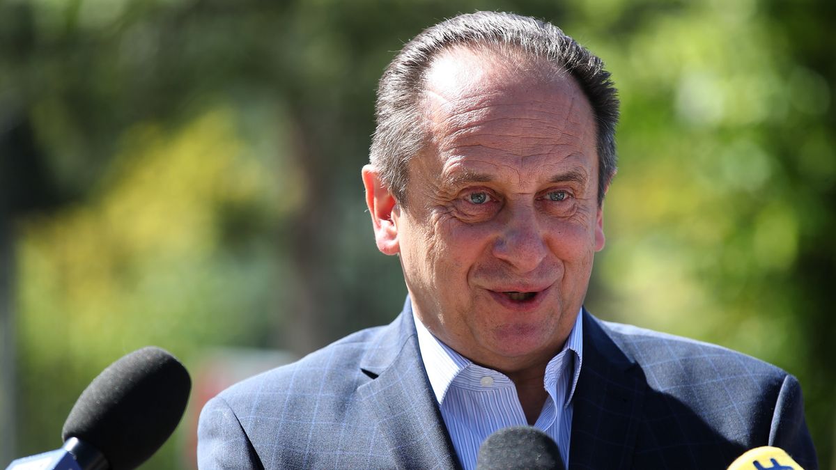 Bon turystyczny. Wiceminister rozwoju Andrzej Gut-Mostowy zapowiada jego wydłużenie.