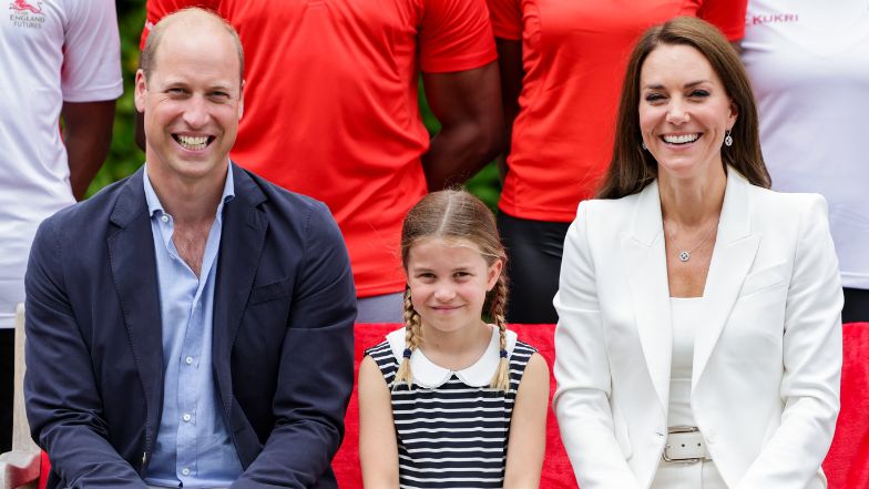 Księżniczka Charlotte skończyła 8 lat. Książę William i księżna Kate pokazali jej nowe zdjęcie. Fani: "Kopia ojca"