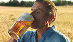 „Zanurz się w bogactwie natury!” w reklamach piwa Kasztelan Niepasteryzowane (wideo)