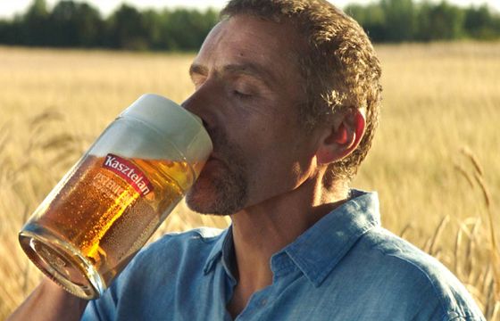 „Zanurz się w bogactwie natury!” w reklamach piwa Kasztelan Niepasteryzowane (wideo)