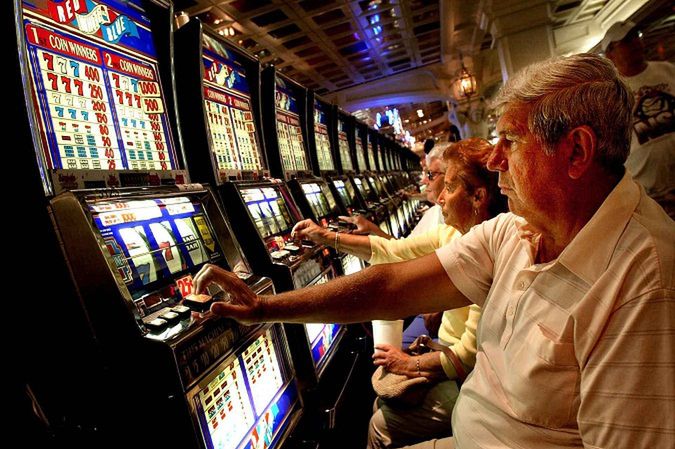 Automaty hazardowe i ludzie. Człowiek wypowiada wojnę technologii