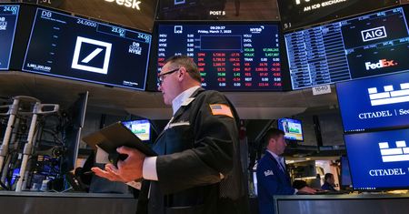 Najgorszy tydzień na Wall Street od września. Cła Trumpa jak "ruchome piaski"