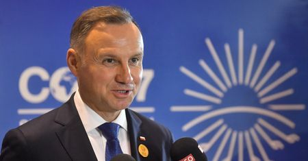 Duda o wpłatach na kampanie polityków PiS. Wskazuje "jedną kwestię"
