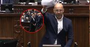 Awantura w Sejmie. Błaszczak ruszył do posła KO