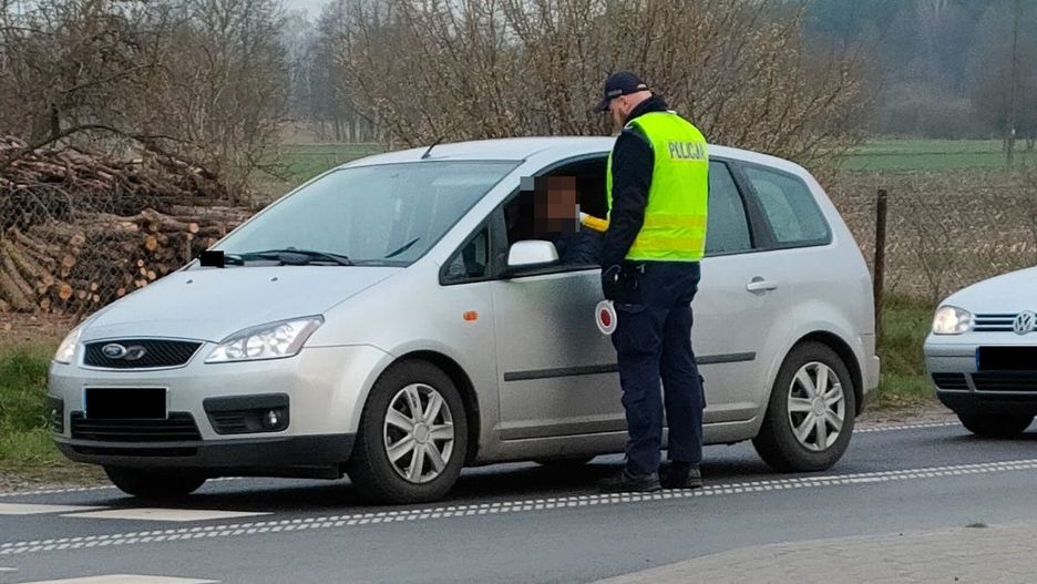 Badanie trzeźwości kierowców - w Polsce nie jest to nic wyjątkowego