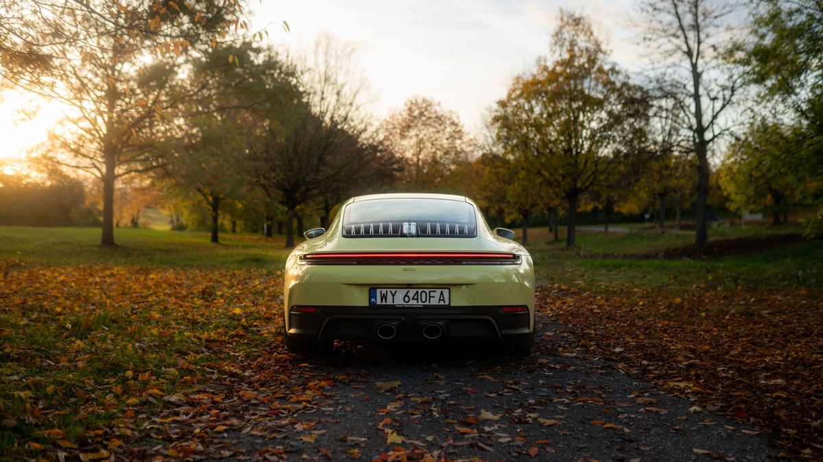 Porsche 911 Carrera 4 GTS