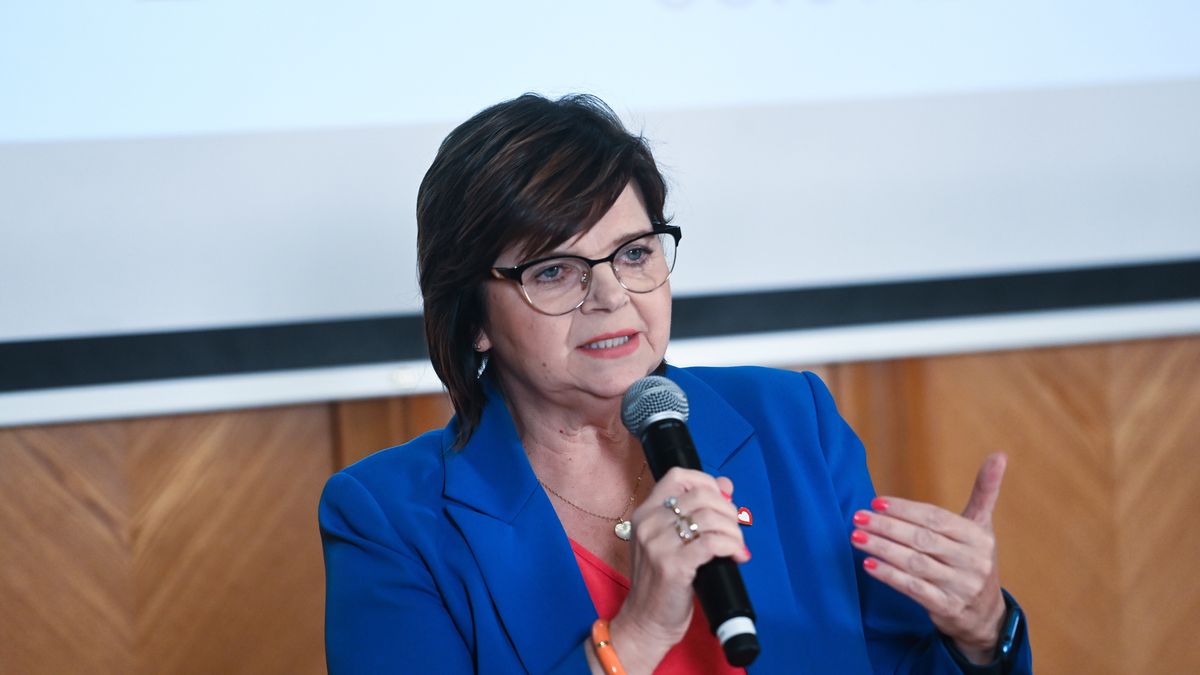 Warszawa, 03.07.2024. Minister zdrowia Izabela Leszczyna podczas wysłuchania publicznego ws. edukacji zdrowotnej, 3 bm. w Ministerstwie Edukacji Narodowej w Warszawie. (sko) PAP/Piotr Nowak