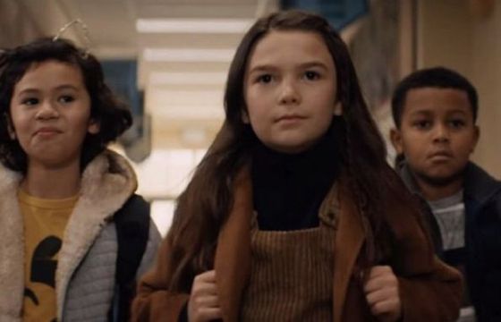 Apple pokaże serial "Home Before Dark". 11-letnia reporterka Brooklynn Prince