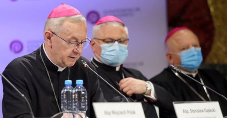 Ostre słowa lekarza. Odpowiedział Episkopatowi ws. szczepionek na COVID-19