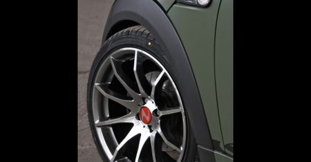 Bynajmniej nie MINImalistycznie – Nowack Cooper S N230 (2010)