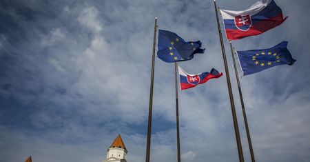 Związkowcy wyszli na ulice Bratysławy. "Pracownik ze Słowacji żebrakiem Europy"