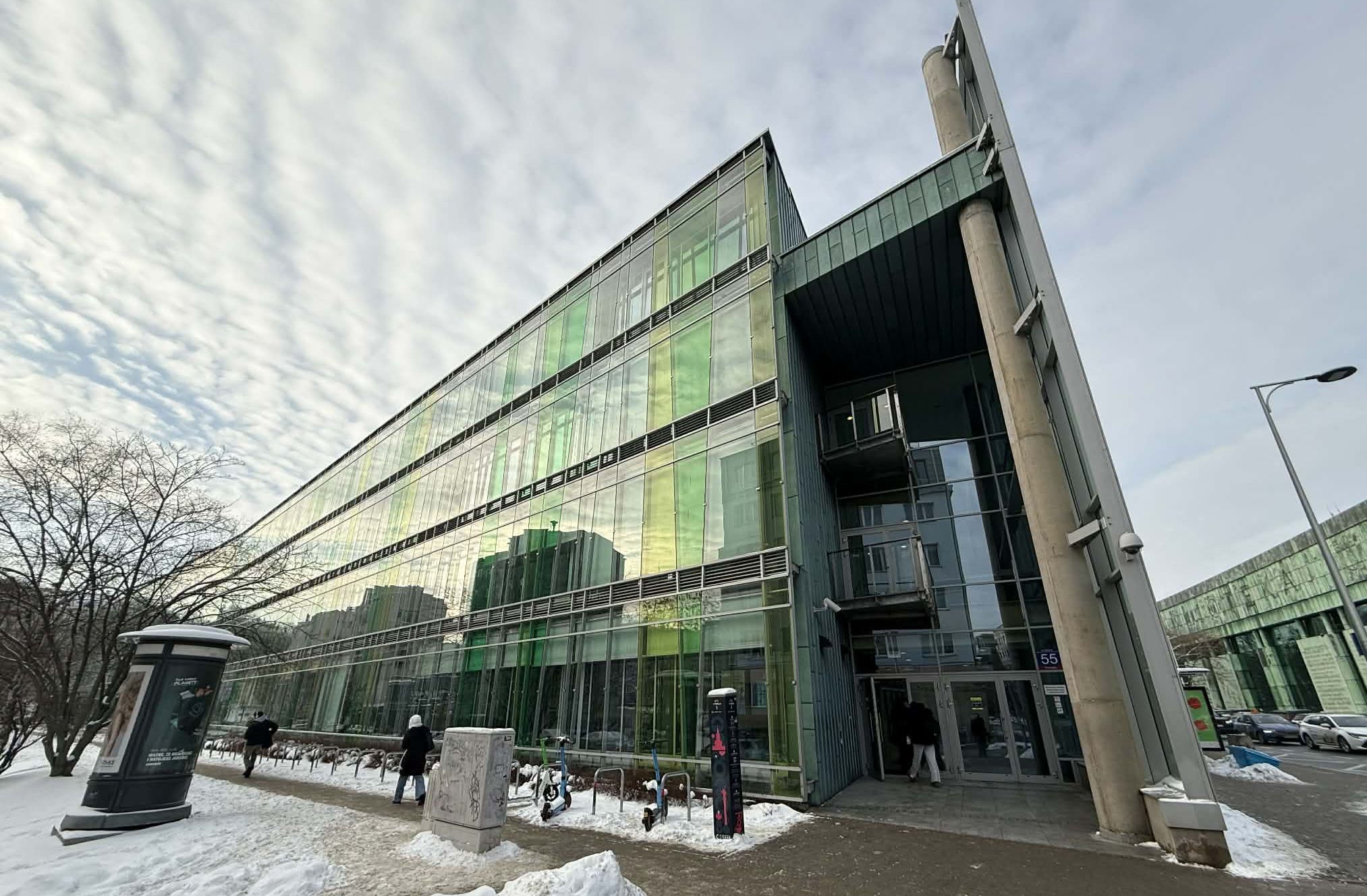 W tym budynku mieści się Radio Kampus