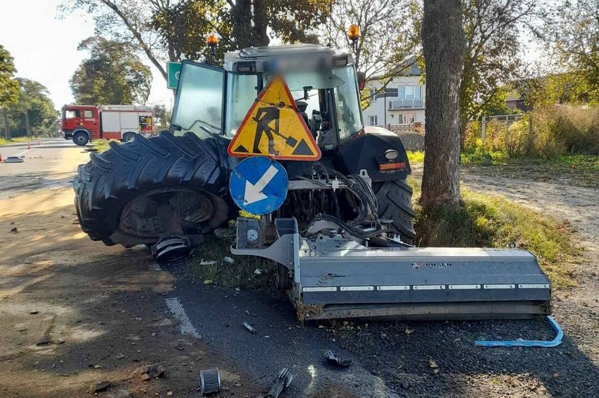 Ciężarówka wjechała w ciągnik rolniczy