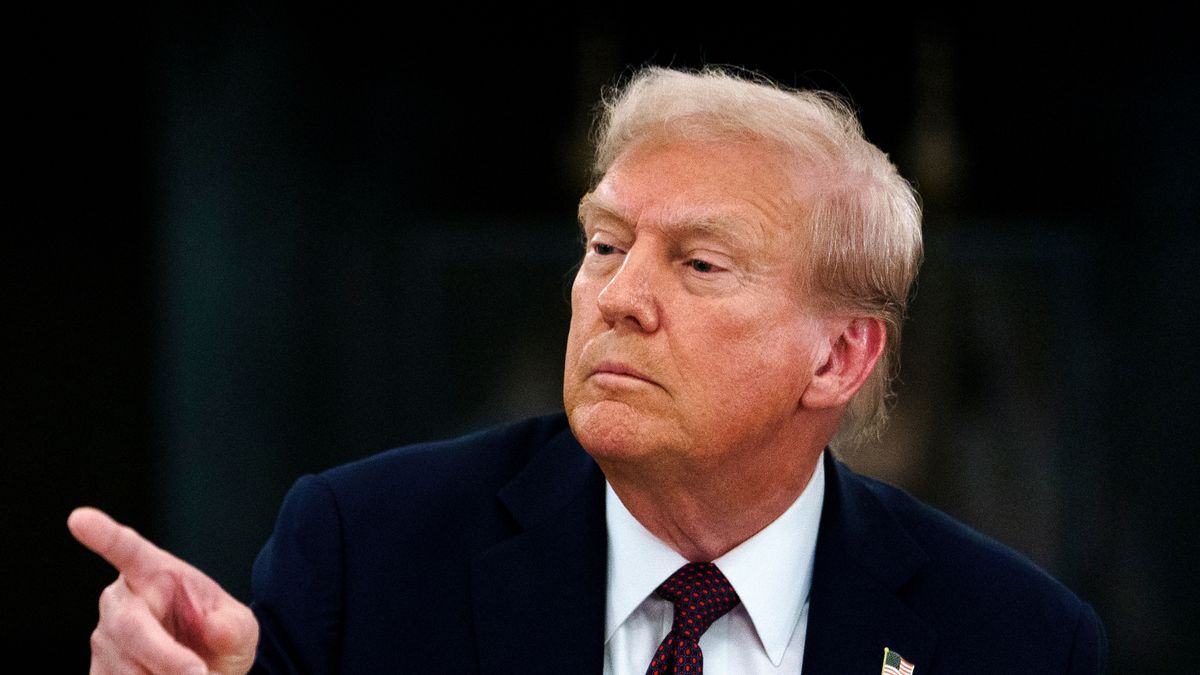 US President Donald Trump during a dinner with tech leaders in the State Dining Room of the White House in Washington, DC, US, on Thursday, Sept. 4, 2025. Trump said he would be imposing tariffs on semiconductor imports "very shortly" but spare goods from companies like Apple Inc. that have pledged to boost their US investments. Photographer: Will Oliver/EPA/Bloomberg via Getty Images