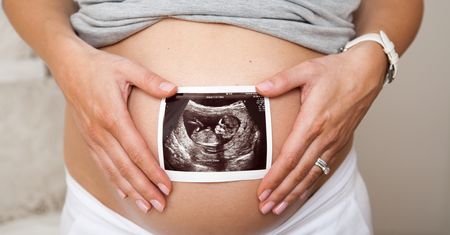 Dlaczego warto urodzić pierwsze dziecko przed trzydziestką?