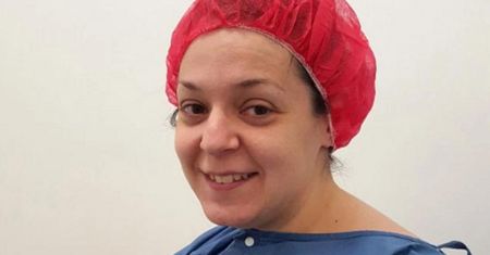 Otyła kobieta nie zmieściła się w fotel samolotu. Jej metamorfoza wbija w fotel