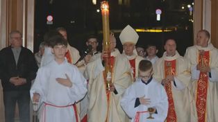 Kielce: Wigilia Paschalna w parafii Ducha Świętego