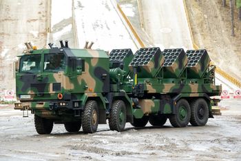 Umowa na pojazdy Baobab-G. Będą zbudowane na podwoziu Kraba