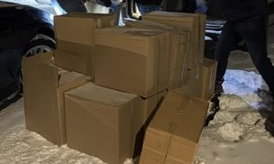 Zatrzymali do rutynowej kontroli auto. W środku mln sztuk kontrabandy