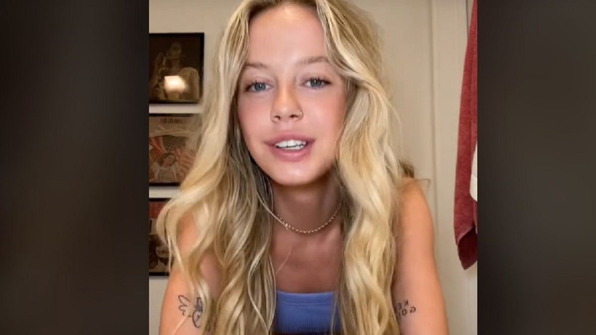 Znalazła sposób na darmowe drinki.