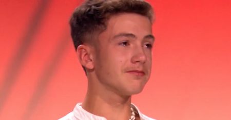 "Jemu się programy pomyliły chyba". Jurorzy doprowadzili uczestnika "The Voice Kids" do łez