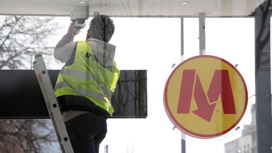 Warszawa. Budowa drugiej linii metra może się opóźnić