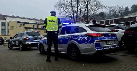 Z kraju: Taksówkarz przewoził pasażerów mając 2,4 promila alkoholu. Został zatrzymany