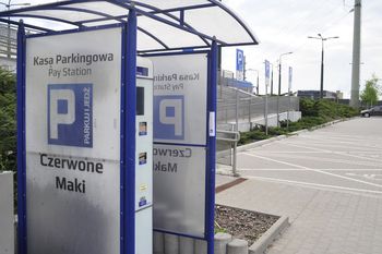 Parkingi P+R w Krakowie mogą przeżywać oblężenie po wprowadzeniu SCT. Tymczasem wzrasta liczba awarii ich systemów