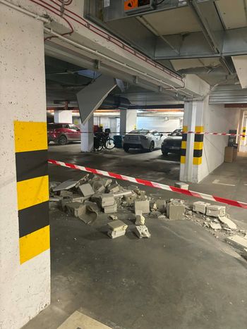 Turbiny "odleciały" z sufitu. O krok do tragedii w hali garażowej