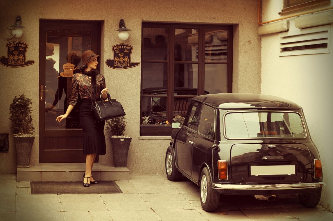 „Vintage Woman" - piękne, stylizowane portrety Mai Topcagic 2