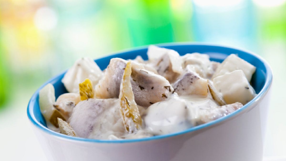 Sałatka ze śledzia.