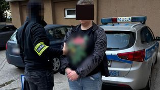 Warszawa: 41-latka aresztowana za narkotyki. W jej mieszkaniu policjanci znaleźli ponad kilogram amfetaminy
