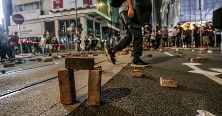 Wielka Brytania zapewni azyl mieszkańcom Hongkongu. Chiny zapowiadają odwet