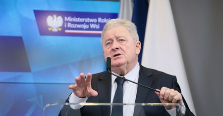 Ta choroba zwierząt zagraża Polsce. Minister ma ważny apel