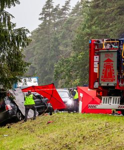 Byli w drodze do krewnych. Wyjazd przerwał dramatyczny wypadek
