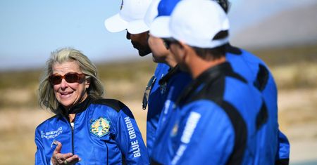 Jeff Bezos zrobił to. Wystrzelił w kosmos córkę pierwszego astronauty USA