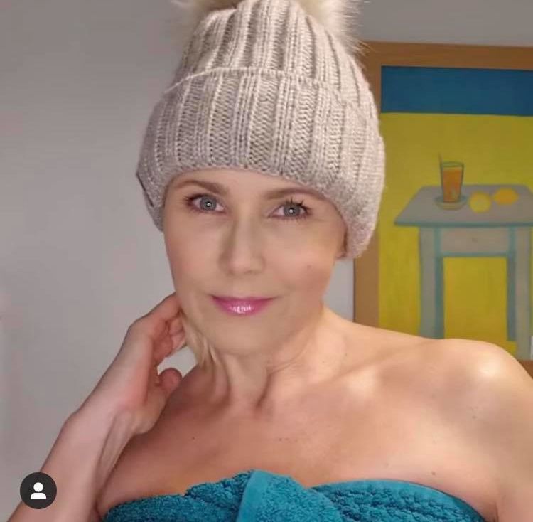 Anna Samusionek tłumaczy się z morsowania bez majtek
