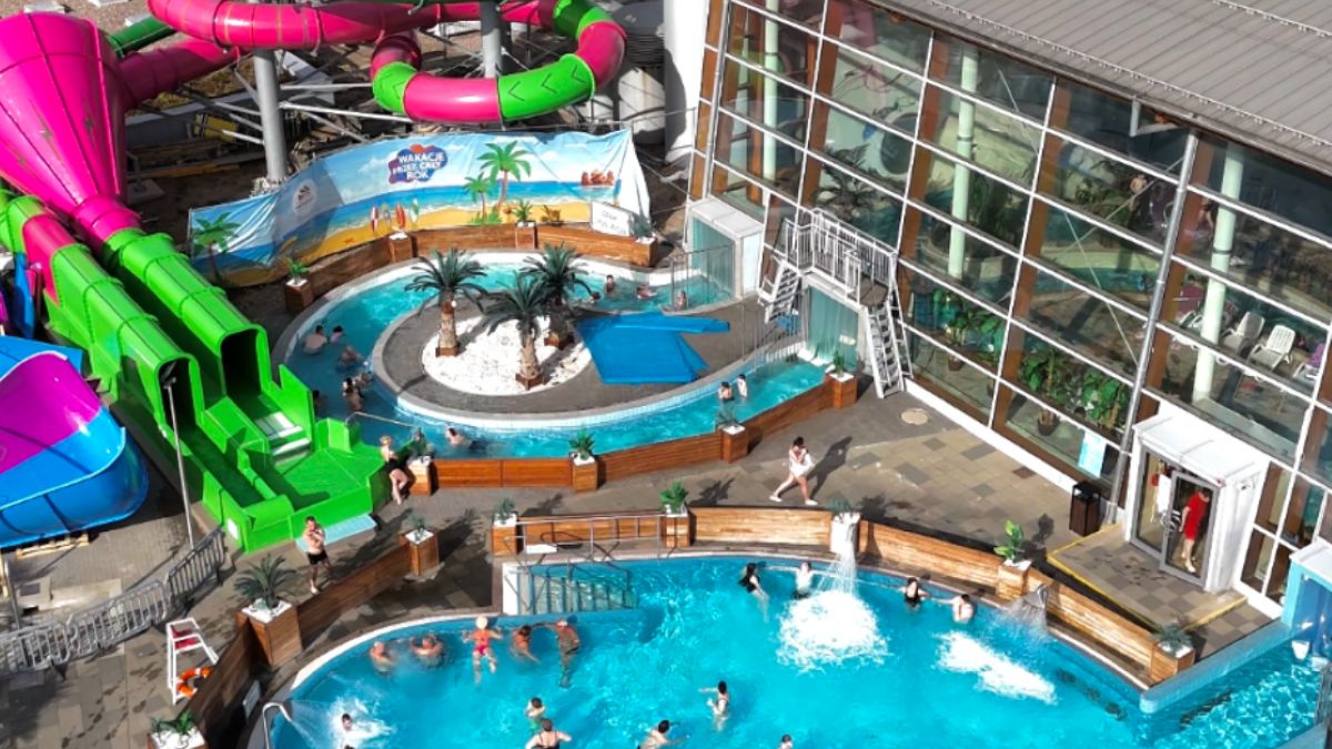 35-letni mężczyzna nagabywał kobietę we wrocławskim aquaparku. Sprawą zajęła się policja.