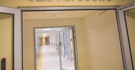 Jedzenie na polskich porodówkach. "Nie licząc krakersów, które miałam w torbie, nic już nie jadłam tego dnia ani następnego"