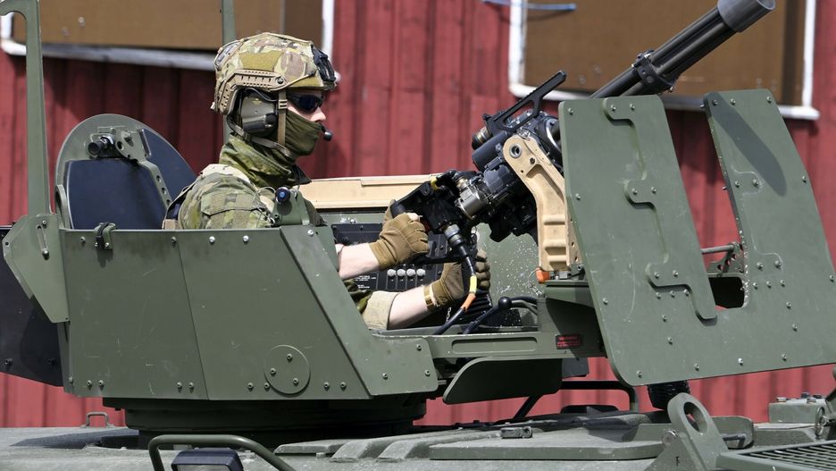 ?wiczenia si? specjalnych armii fi?skiej
Utti Jaeger Regiment (UTJR) troops are seen during an exercise in Kouvola, Finland, on June 10, 2022, the picture shows an RG32M armoured vehicle and a machine gun . The Utti Jaeger Regiment is home to the Army Special Forces Unit and the helicopter operations of the Finnish Defence Forces. LEHTIKUVA / JUSSI NUKARI - FINLAND OUT. NO THIRD PARTY SALES.
Jussi Nukari