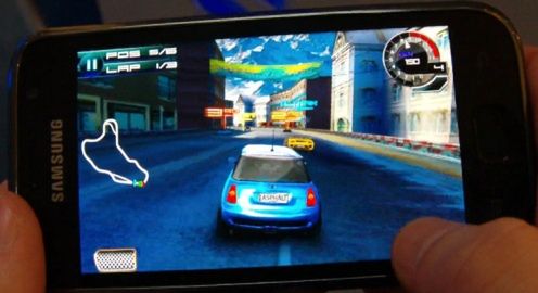 Jak na Samsungu Galaxy S działa Asphalt 5?