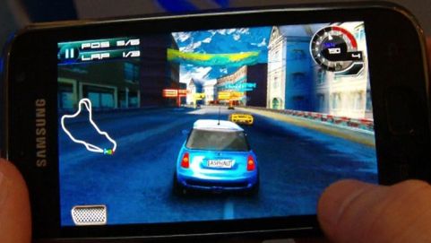 Jak na Samsungu Galaxy S działa Asphalt 5? 1