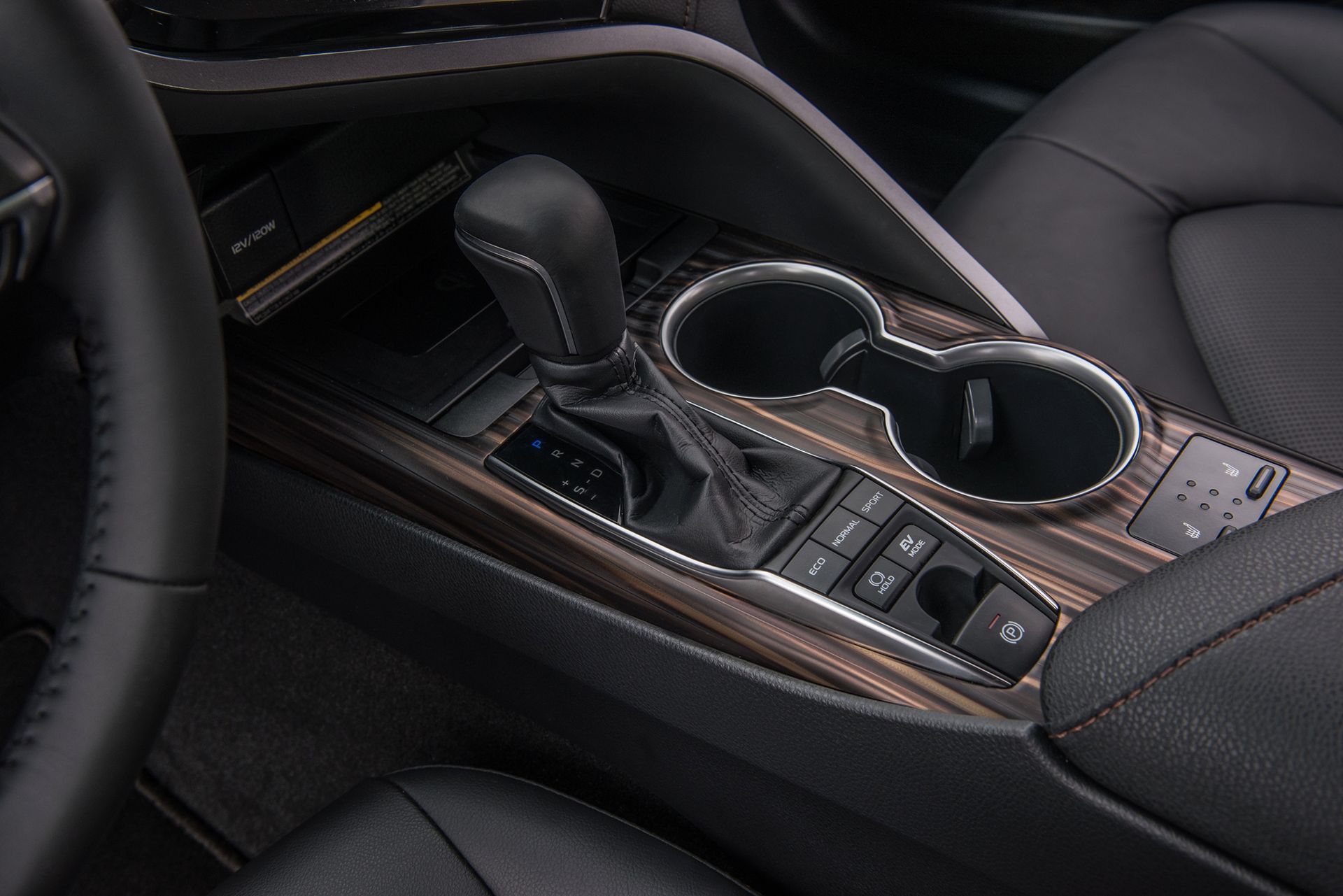 Toyota Camry (2019)