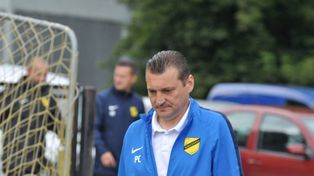 Pracowity dzień w Wieczystej Kraków. Przedłużenia kontraktów trenera i zawodników