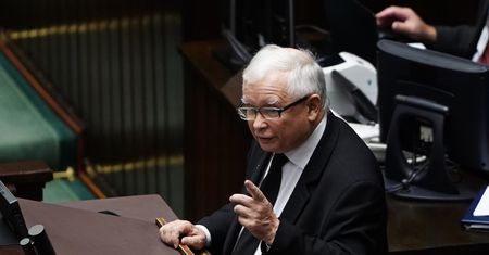 Jarosław Kaczyński przekroczył uprawnienia? Jest decyzja prokuratury