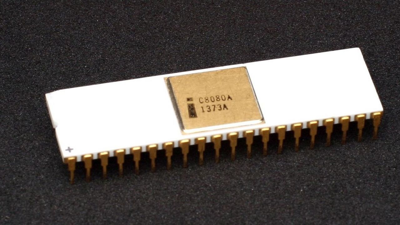 Mikroprocesor Intel 8080, stosowany w wielu wczesnych mikrokomputerach